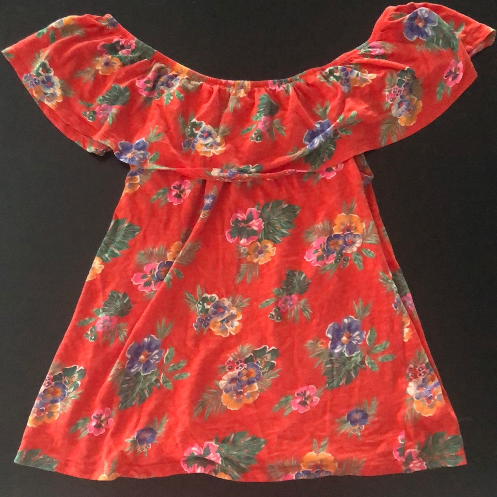 Off shoulder tropical top